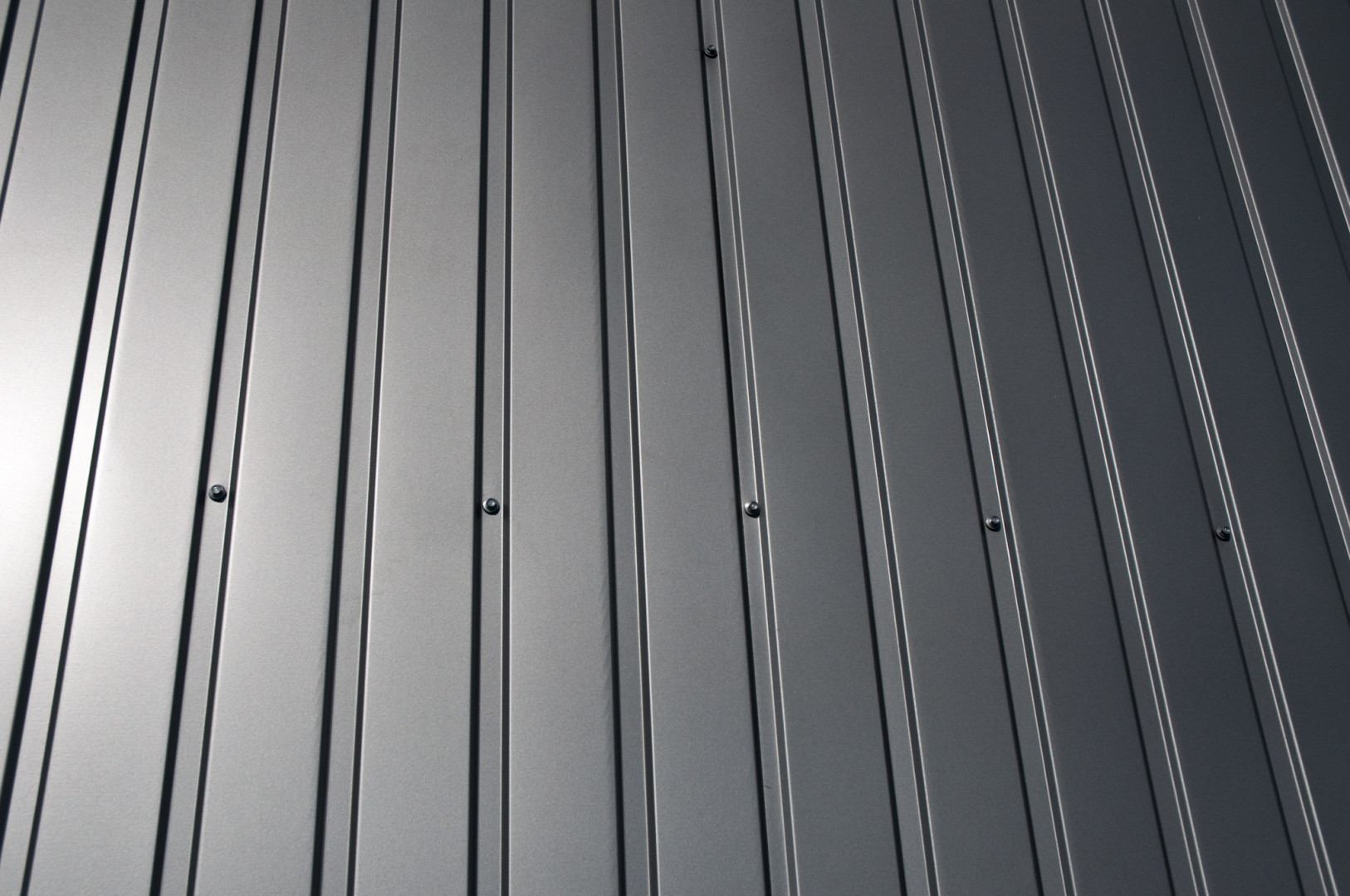 Trapézlemez webshop: minőségi tetőfedő anyagok egyszerűen és kényelmesen